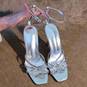 New Diamond Embelished High Heel Sandals F21